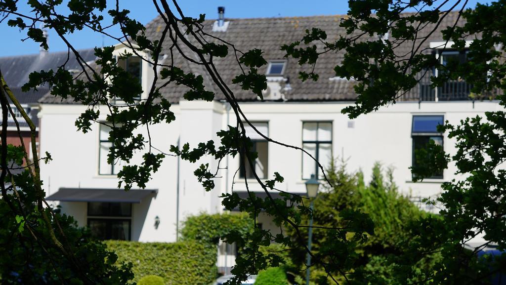 One-twenty-one Naarden